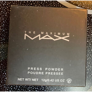 MAX medium beige #805 pressed face power NIB